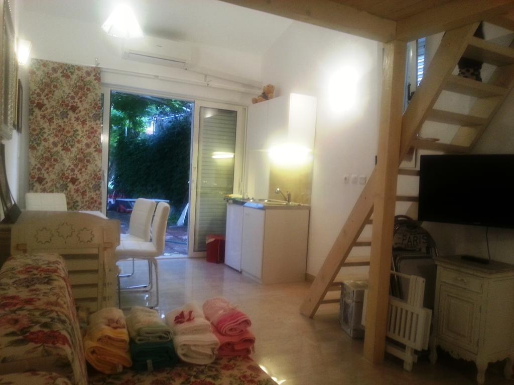 Apartments Little Castle Vodice Quarto foto