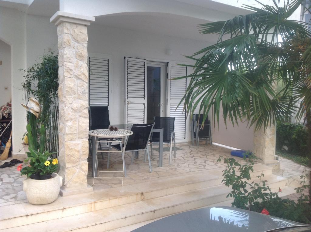 Apartments Little Castle Vodice Quarto foto